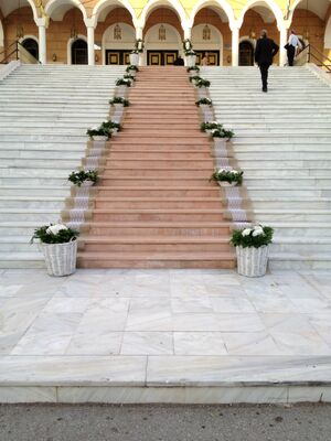 Γάμος. Στολισμός Εκκλησίας Με "Ορτανσίες"