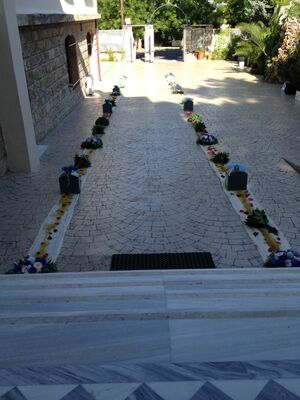 Γάμος. Στολισμός Εκκλησίας Με "Μπλε Βάντα"