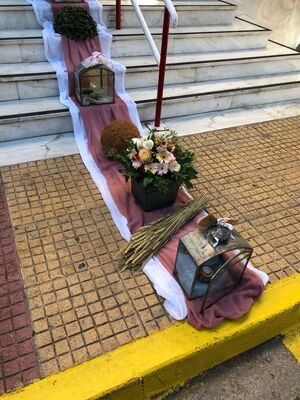 Wedding flower & candles decoration Exterior corridor. Autumn Flavor & Style.