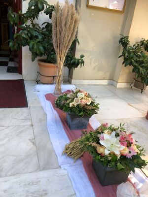 Wedding flower & candles decoration Exterior corridor. Autumn Flavor & Style.