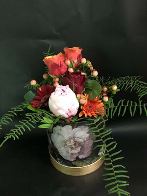 Roses and flowers  in decorative  15 cm χ 15 cm  Divine  Hatbox.