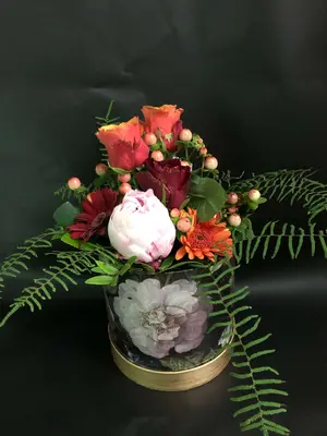 Roses and flowers  in decorative  15 cm χ 15 cm  Divine  Hatbox.