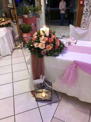 Wedding Tables Reception flower decoration. Summer.