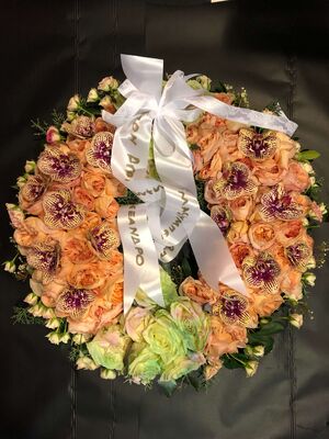 Condolences wreath on oasis moss base. (large size)