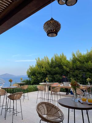 Island Athens Riviera Club.Στολισμός  Δεξίωσης. Αψίδα, Τραπεζια, Χώρος.