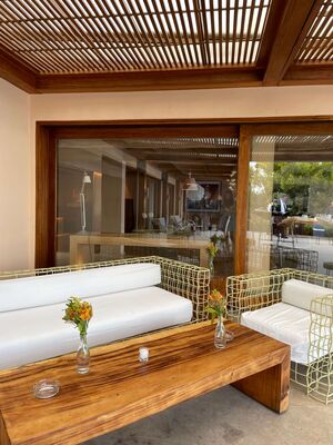 Island Athens Riviera Club.Στολισμός  Δεξίωσης. Αψίδα, Τραπεζια, Χώρος.