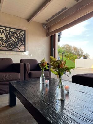 Island Athens Riviera Club.Στολισμός  Δεξίωσης. Αψίδα, Τραπεζια, Χώρος.