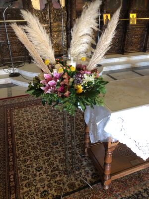 Wedding flower & candles decoration Exterior corridor. Autumn Flavor & Style.