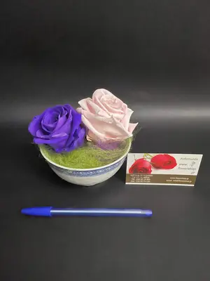 Roses Forever (2 heads) in China pot.
