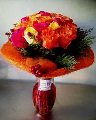 Roses Multi Color In Vase With Decorative Sisal & Water Dye.