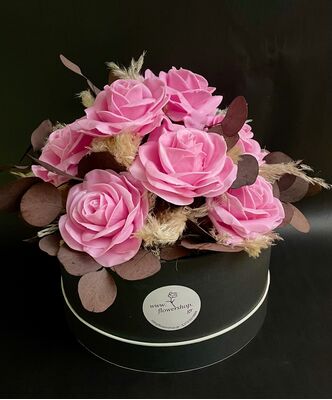 (10) Exclusive Black Waxed  Roses Arrangement Vase or Hatbox !!! NEW!!! Also available in pink and orange.