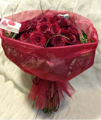 "Κόκκινα Τριαντάφυλλα" !!! Αγάπη χ 100 !!! (1) Πολυτελές Μπουκέτο (100) τεμ..!!!