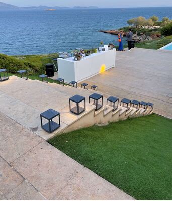 Island Athens Riviera Club.Στολισμός  Δεξίωσης. Αψίδα, Τραπεζια, Χώρος.