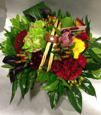 Basket with exclusive Red & "Black" Flowers !!!