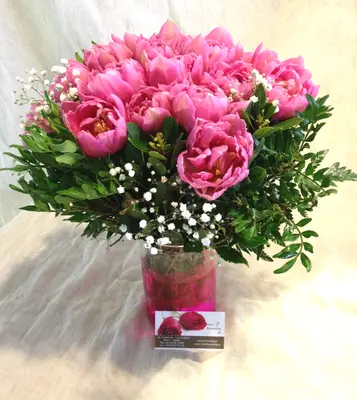 (20) Tulips Bouquet + Vase