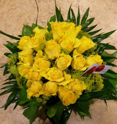 (21) yellow roses A' quality Dutch in basket with greens