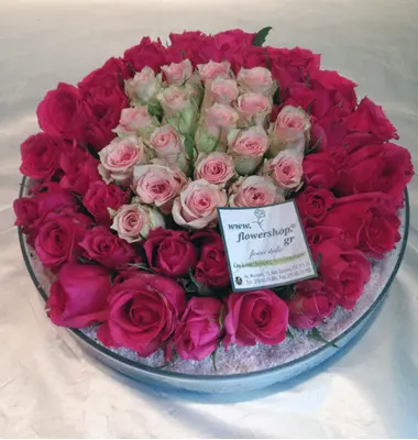 roses cake in glass