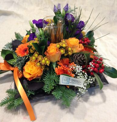 Εορταστικές συνθέσεις Λουλούδια με Κεριά