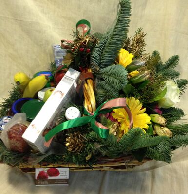 Christmas Basket ! Flowers & Delicatessen !