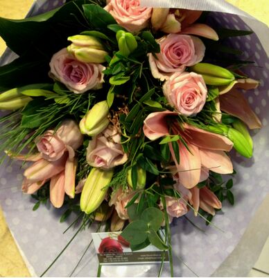 μπουκετο  ροζ