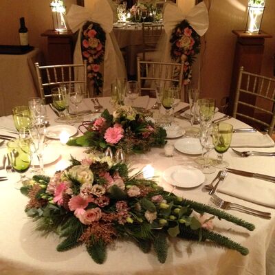 Wedding Table Reception flower decoration. Christmas.