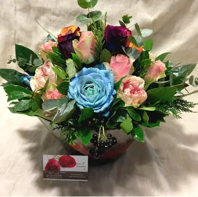 Multi Colored (20) roses in glass !