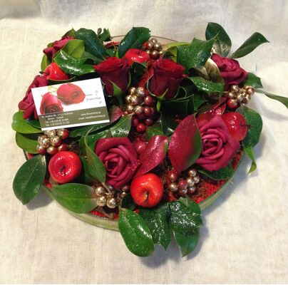 Valentine arrangement "heart shaped"