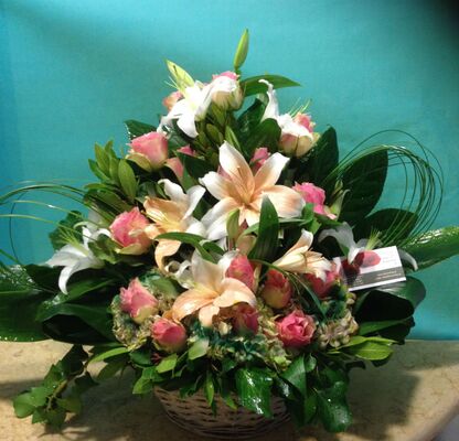 Rich romantic pink colored flower arrangement