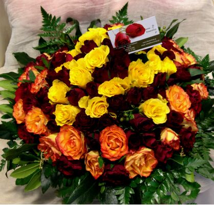 100 roses basket !