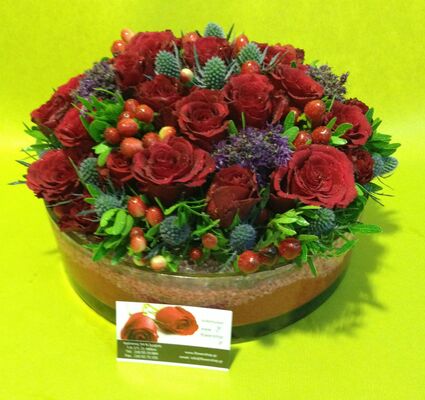 Τούρτα κόκκινα τριαντάφυλλα.Ιδιαίτερο.