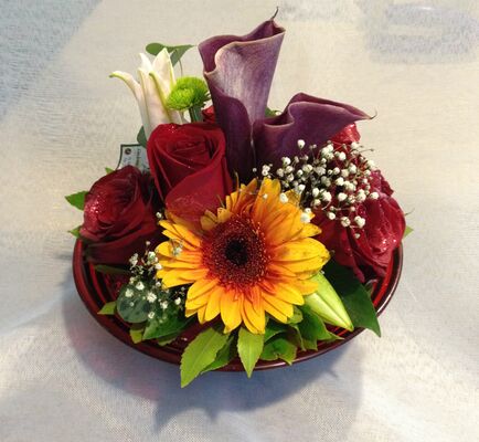 Άνθη Εποχής - Τυχαίες Ποικιλίες & Χρώματα σε Γυάλινη Φρουτιέρα