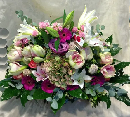 Exclusive Flowers  & Decoration In Big  Basket.
