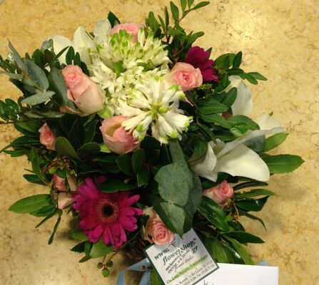 Spring colored flowers in basket. Pink Spring !!!