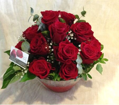 Κόκκινα Τριαντάφυλλα (31) τεμ. Σύνθεση Σε Γυάλινο.
