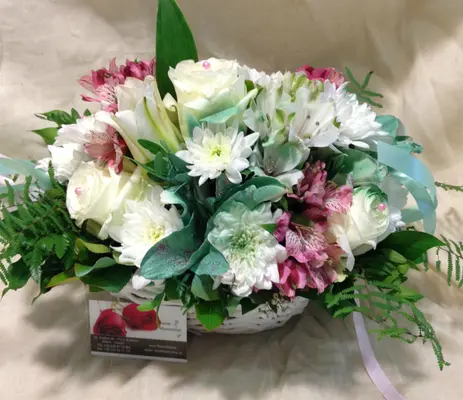 Basket with spring flowers and flavor!!!White + green nature!!!