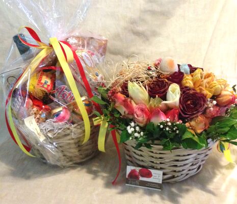 Easter Twins !! Basket with Flowers !! Basket with Delicacies !!