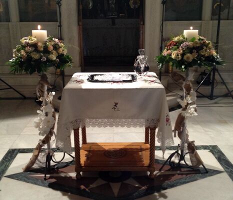 Γάμος. Στολισμός Εκκλησίας Λαμπαδες