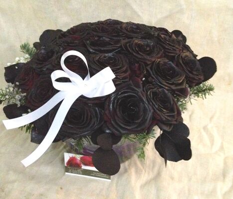 Μαύρα Τριαντάφυλλα Φυσικά