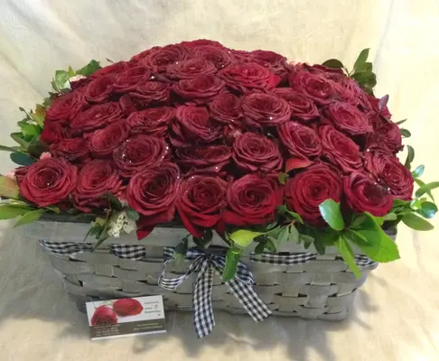 Red Roses Love X 60 !!! (60) Heads !!! (1) Exclusive Basket !!!