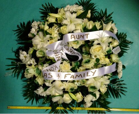 condolences wreath. (large size)