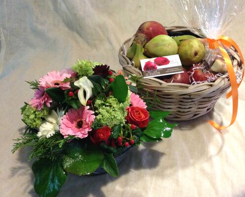 Glass + Basket ! Flowers + Fruits !