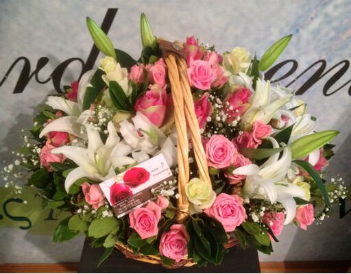 Pink Parade Flowers Basket !!! Exclusive !!!