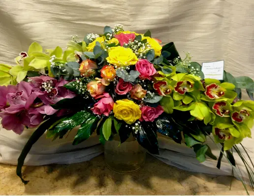 Arrow line flowers