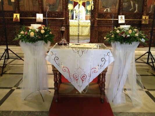 Γάμος. Στολισμός Εκκλησίας Με Τροπικά Λουλούδια & Φθινοπωρινά Χρώματα !!!
