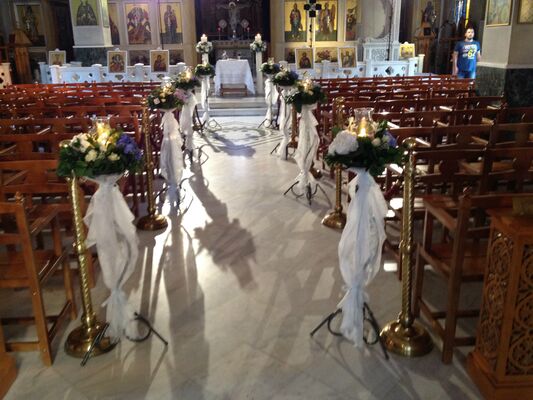 Γάμος. Στολισμός Εκκλησίας Με "Ορτανσίες"