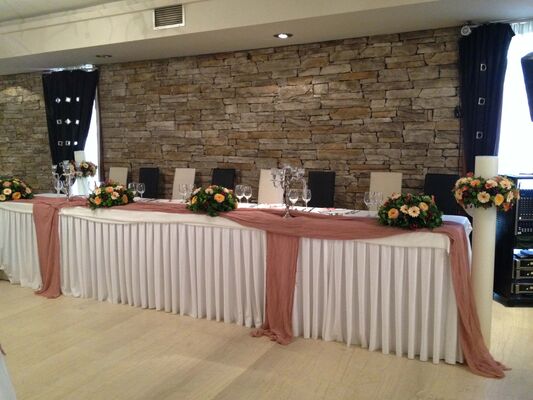 Wedding table decoration