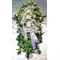 Grave flower arrangement white.Exclusive!