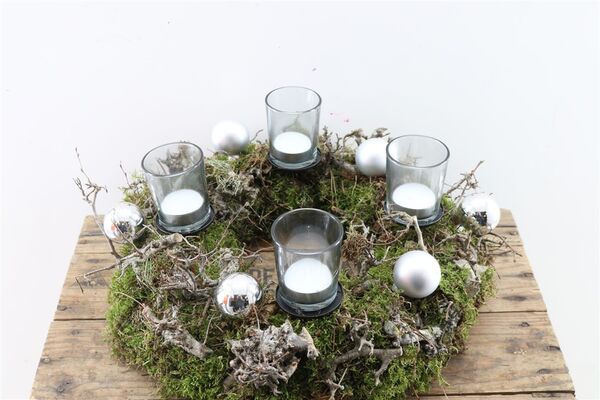 Christmas Wreath decorated with twigs, moss, balls and candles. Diam. 35cm (Red, silver, gold)