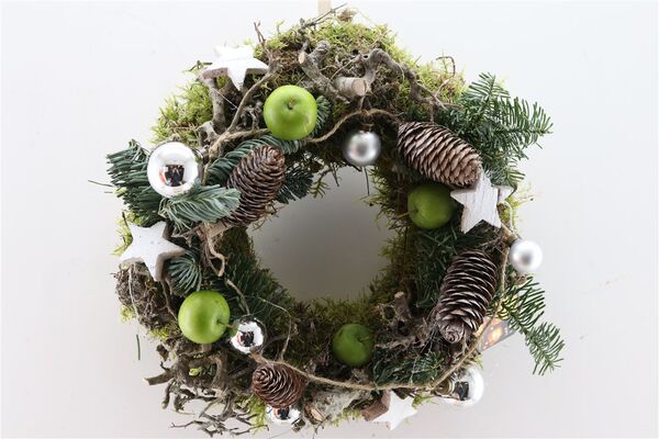 Christmas Wreath decorated with decoration, twigs, moss, balls, pinecones and abies nobilis. Diam. 35cm (Red, silver, gold)