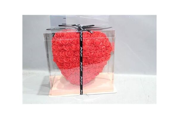 Roses "Heart". 25cm. In "Decorative Dispaly Box" Available in White, Pink & Red. (artificial roses)